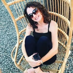 Meet your Posher, Crystal